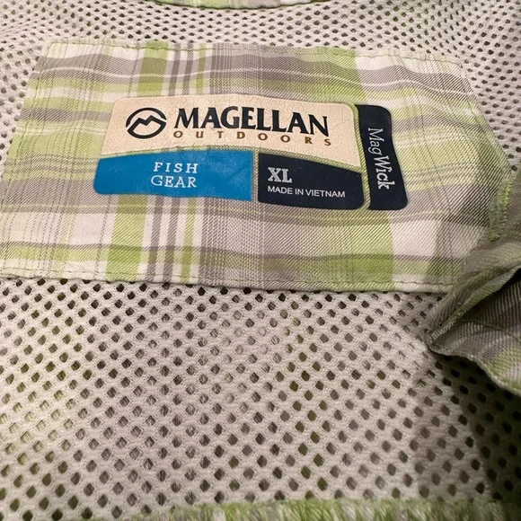 Magellan Outdoors Green and Gray Casual Button Down Shirt - Picture 2 of 2